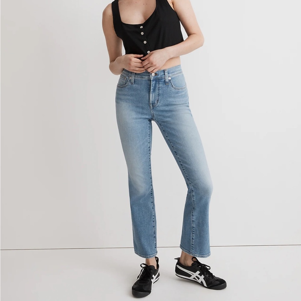 SOLD | Madewell Kick out crop jeans - Carey Wash